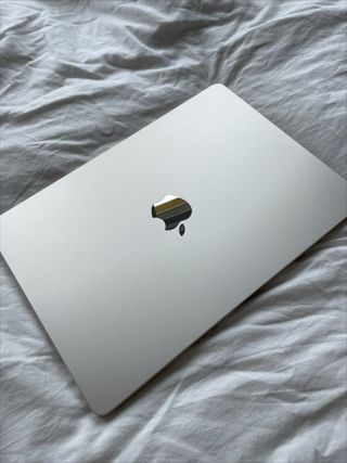 Mac book air 2020 M1