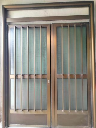 Puerta de aluminio 