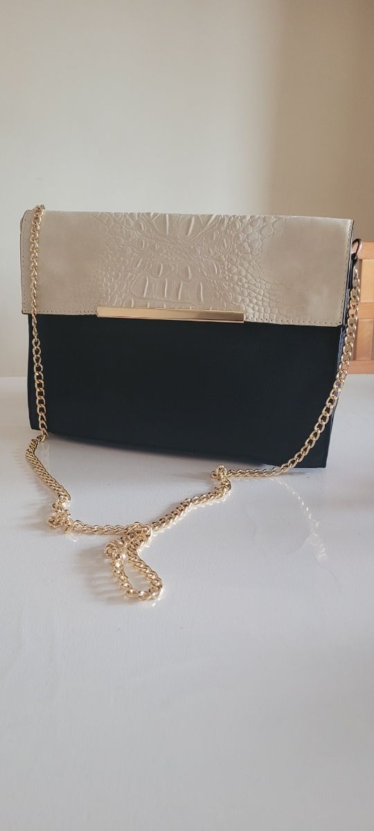 Bolso negro y blanco