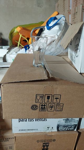 4 cajas vasos de Coca-Cola