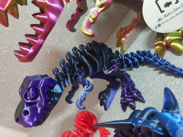 Juguete T-Rex flexible articulado 25cm 