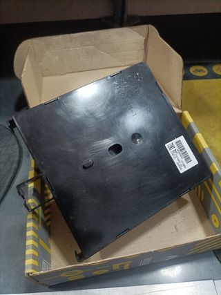 Caja relés fusibles Renault vel Satis