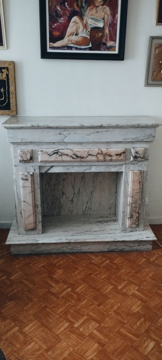 Chimenea mármol rosa portugués