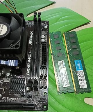 Placa base + procesador + ram