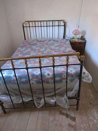 Camas antiguas de matrimonio