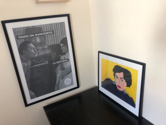 Libreria decorativa Pizarnik, formato A3, con poesie