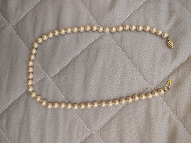 Women pearl necklace Vintage