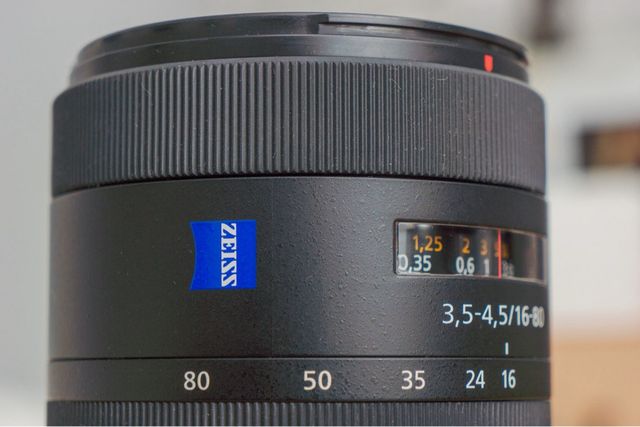 Sony SAL1680Z Vario-Sonnar T* DT