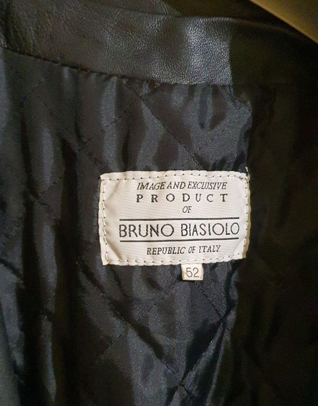 Giacca lunga in pelle nera stile "matrix"