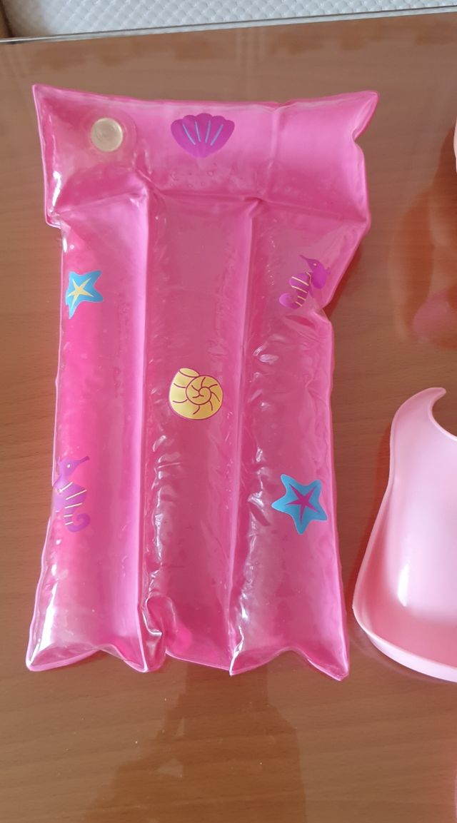 Muñeca playa + accesorios y tabla baby born