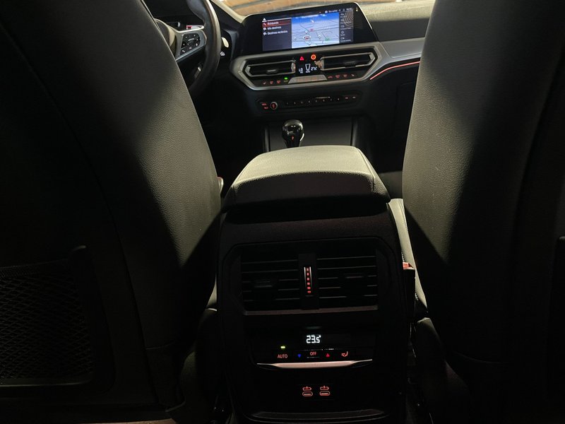 BMW Serie 3 2020, foto 27