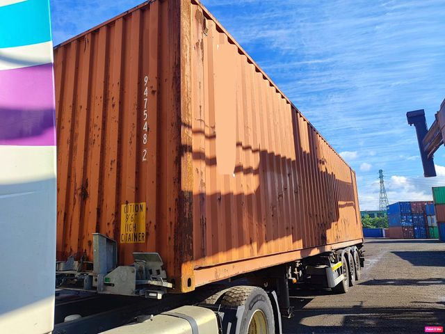 CONTENEDOR MARITIMO 40'HC (12m x 2,90m)