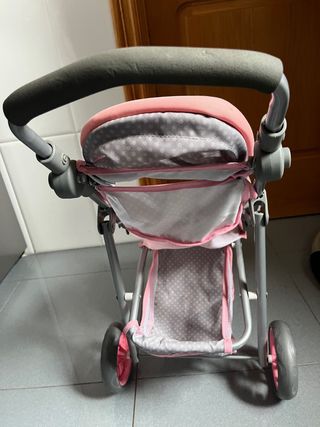 Silla bebé muñeca juguete como nueva en su caja.