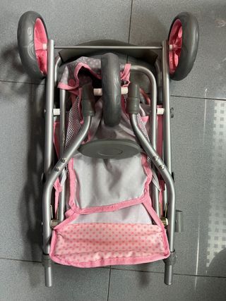 Silla bebé muñeca juguete como nueva en su caja.