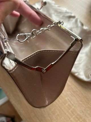 Bolso Clutch Dorado de raso
