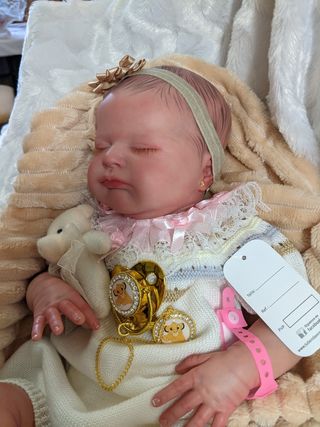 Reborn puedes venir a verla o te la puedo enviar