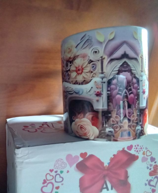 Caneca coleção. Nova em caixa