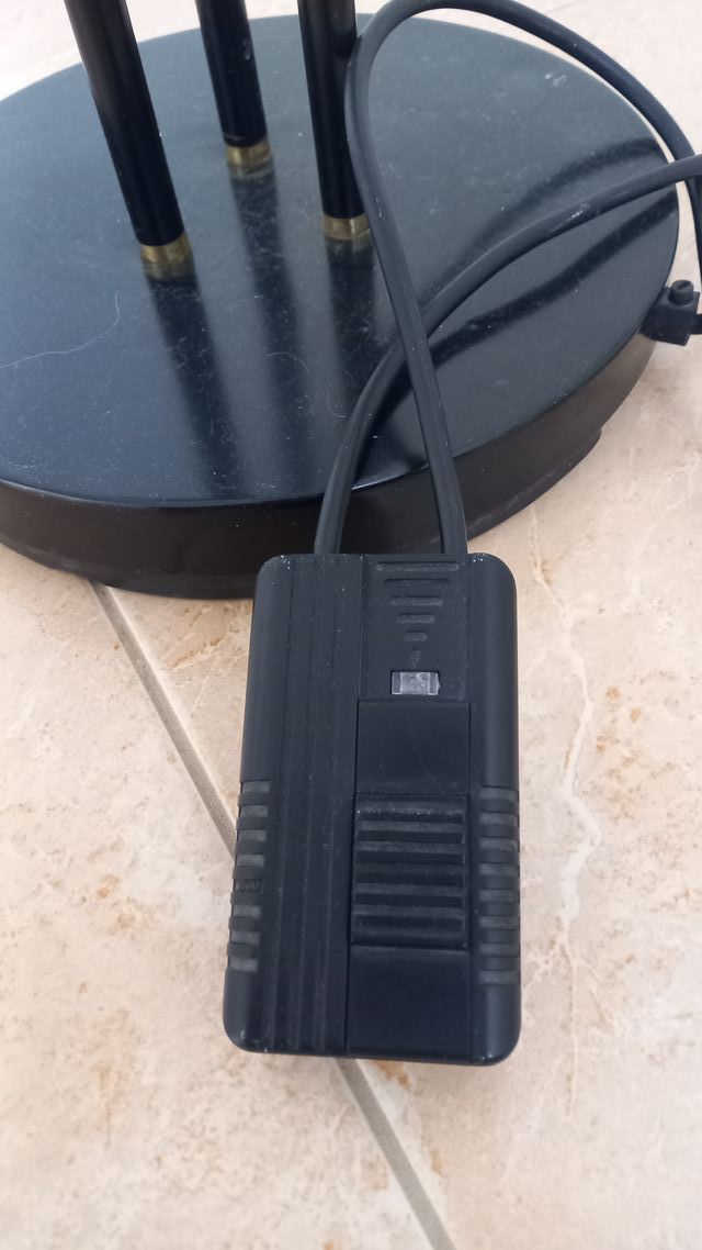 Lámpara pie halógena Regulable +2 Bombillas Nuevas