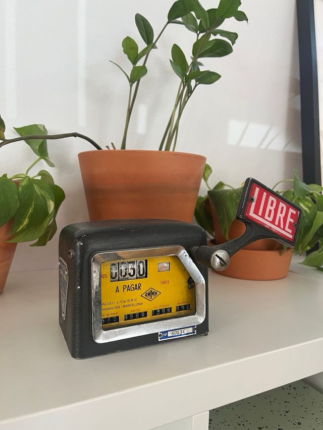 Taxímetro antiguo clásico