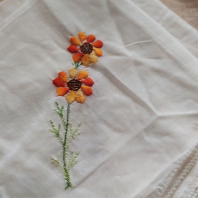 Pañuelos bordados antiguos