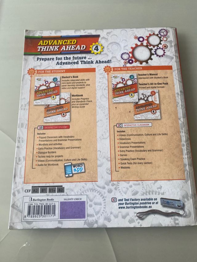 ADVANCED THUNK AHEAD student,s book 4