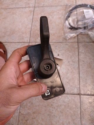 Maneta cerradura trasera furgoneta 
