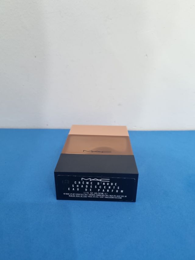 perfume creme d'nude de mac 50
