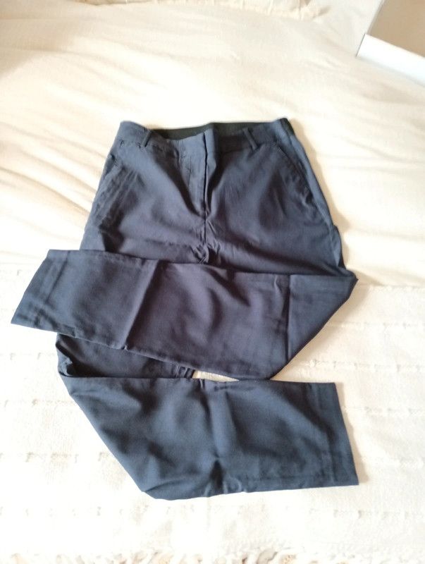 Pantalón tobillero talla 40