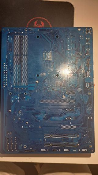 (PARA REPARAR) GA-970A-DS3 PLACA BASE