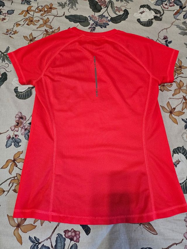 Camiseta Asics