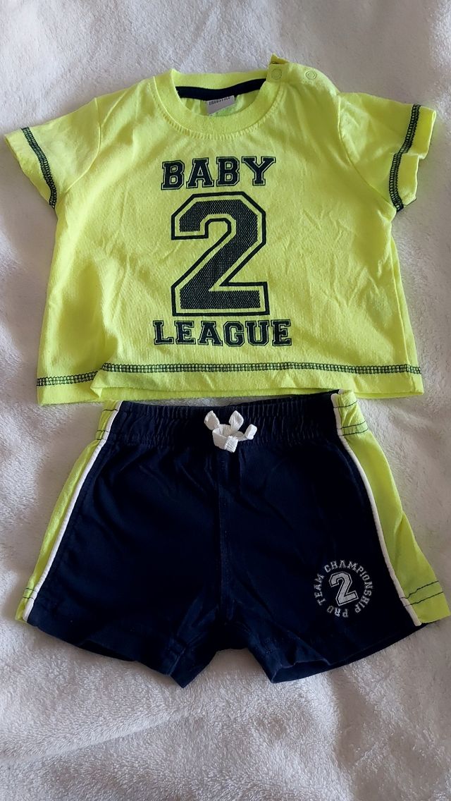 Cuatro conjuntos de bebe para verano