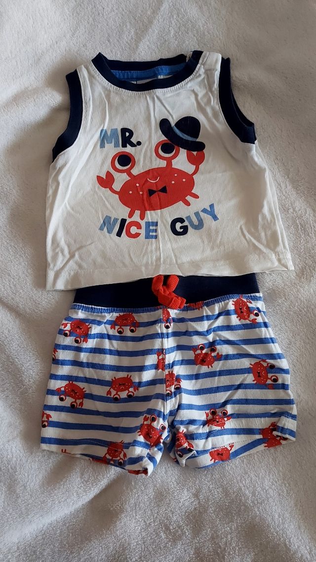 Cuatro conjuntos de bebe para verano