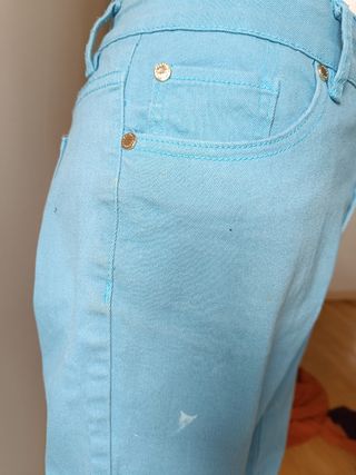 Pantalones celeste Roberto verino