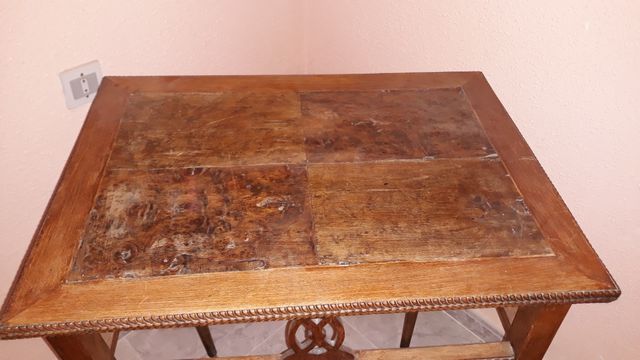 Mesita estilo Art deco. Precio no negociable