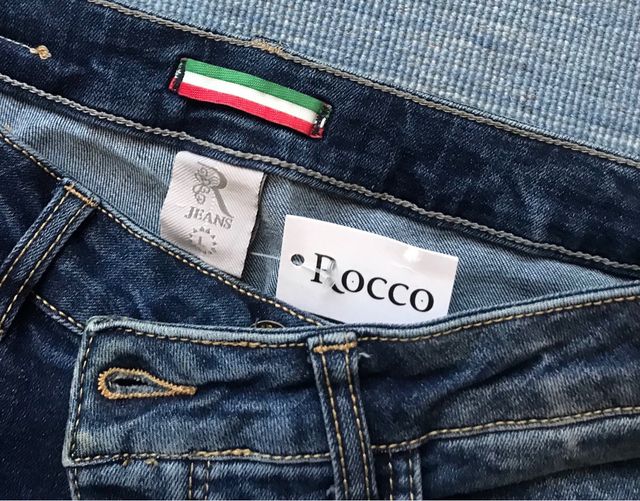 Vaquero con etiqueta