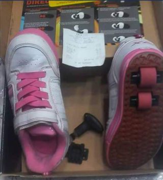 Scarpe con rotelle 34