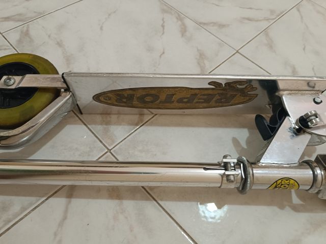 Monopattino per ragazzi Reptor