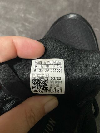 Zapatillas marca adidas