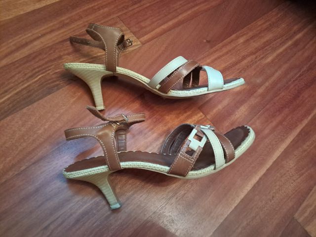 Sandalias tacon bajo