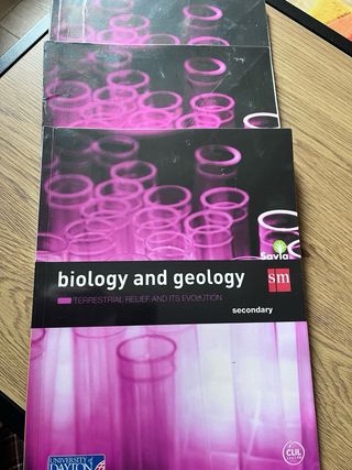 Libros de texto secundaria “biology and geology”