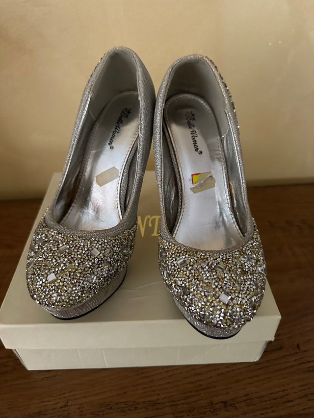 Scarpe a decollete , con tacchi, argentate