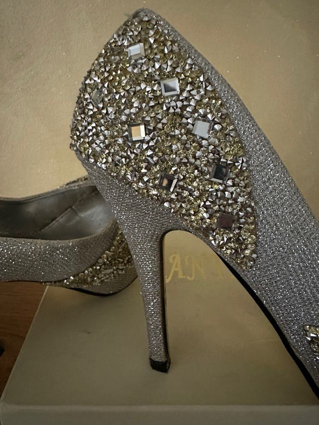 Scarpe a decollete , con tacchi, argentate