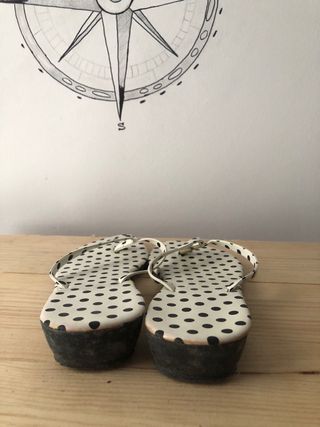 Sandalias con suela goma T.38