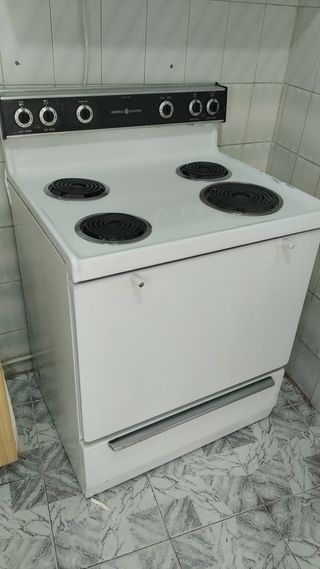 Cocina eléctrica General Electric vintage