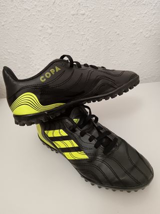Zapatillas Adidas Copa fútbol núm 33