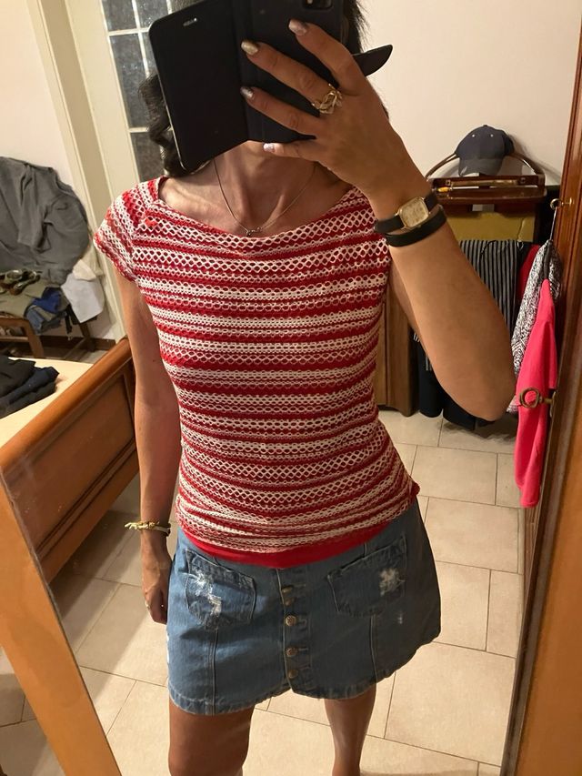 T-shirt rossa tg small