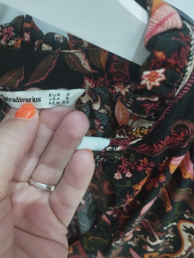 Vestido manga larga Stradivarius