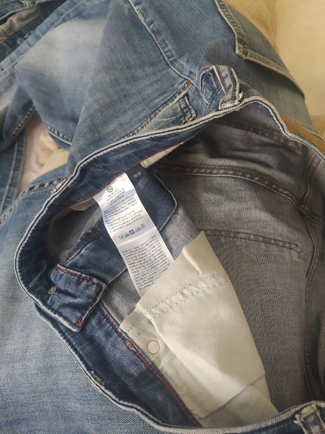 Oferta Pantalón vaquero hombre C&A