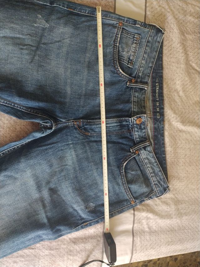 Oferta Pantalón vaquero hombre C&A