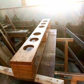 Botellero de madera de palés